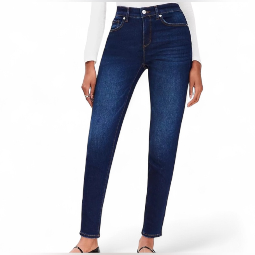 🦋 LOFT by Ann Taylor Curvy Mid Rise Skinny Jeans in Vintage Dark Wash